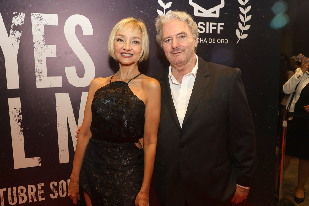 María de Medeiros y Sergio Cabrera