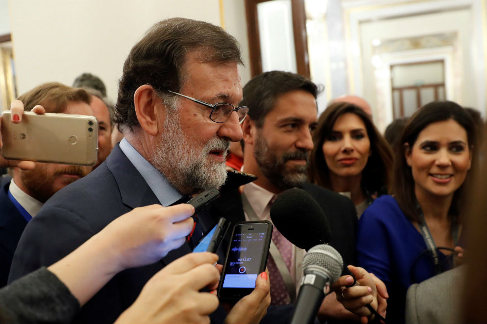 Gobierno español cierra la puerta a investidura de Puigdemont