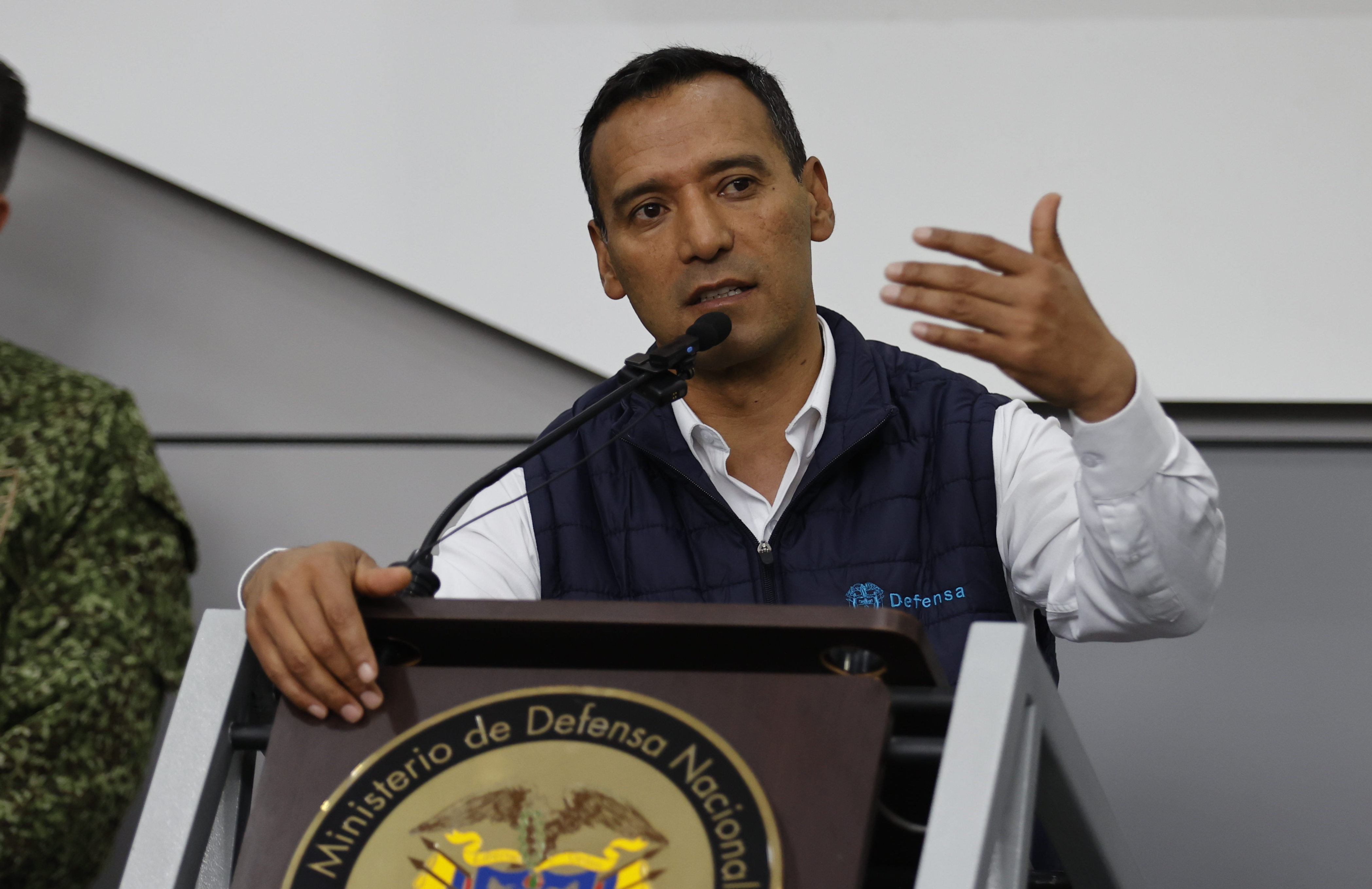 “Solo obedecen al interés del dinero”: Mindefensa sobre grupos armados en Buenaventura