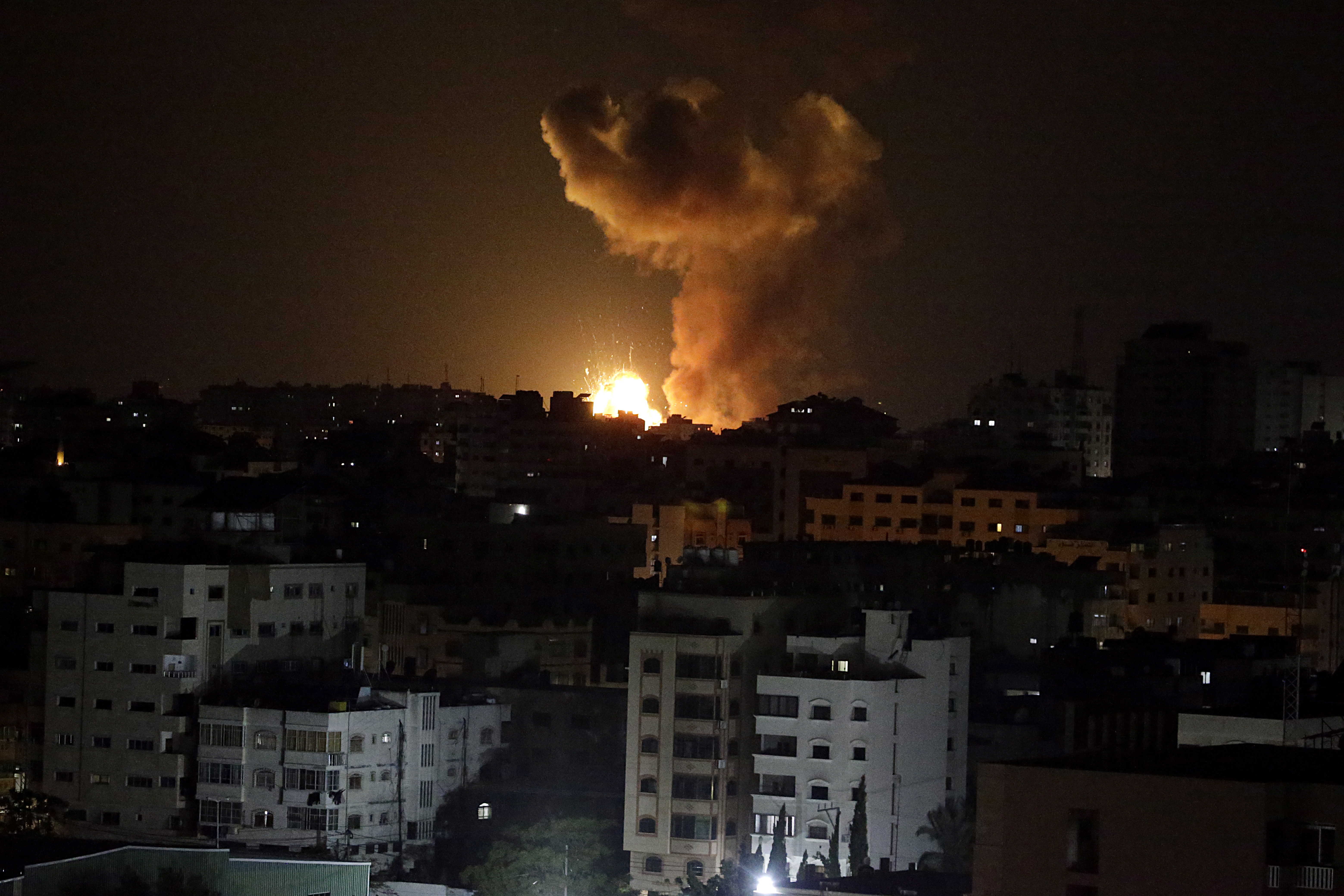 Un muerto y cinco heridos dejan ataques en Gaza