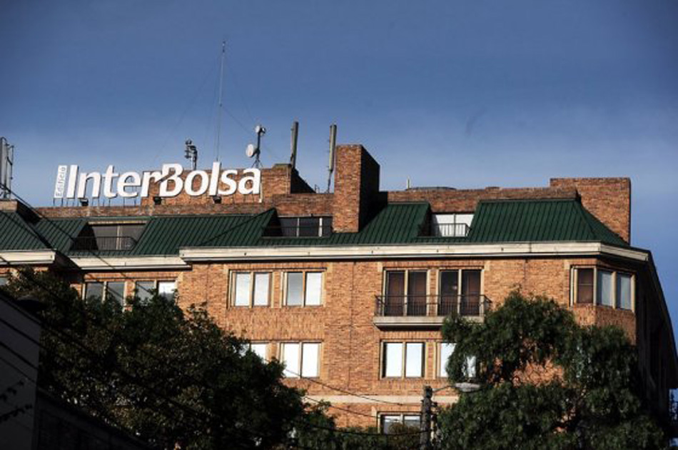 Fiscalía imputará cargos a ocho personas por caso InterBolsa