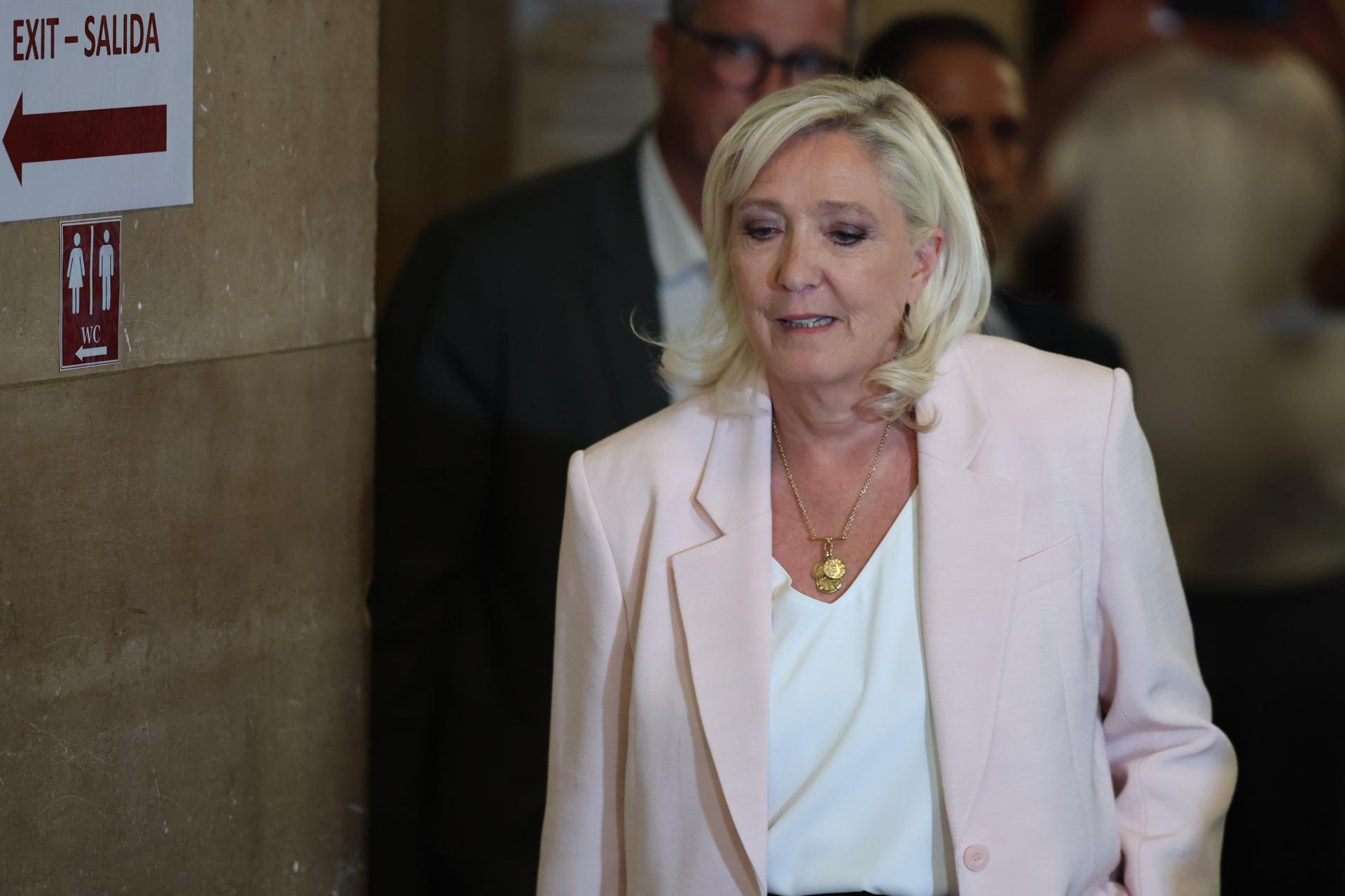 Marine Le Pen fue condenada, pero aún puede ser candidata en Francia: ¿de qué depende?
