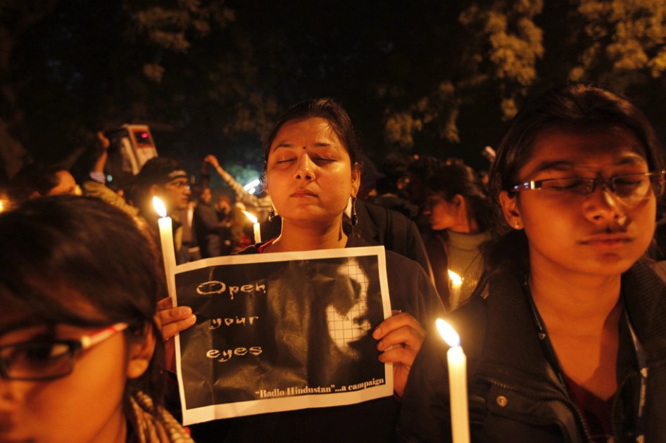 Niña en estado crítico tras ser violada por 6 hombres en India