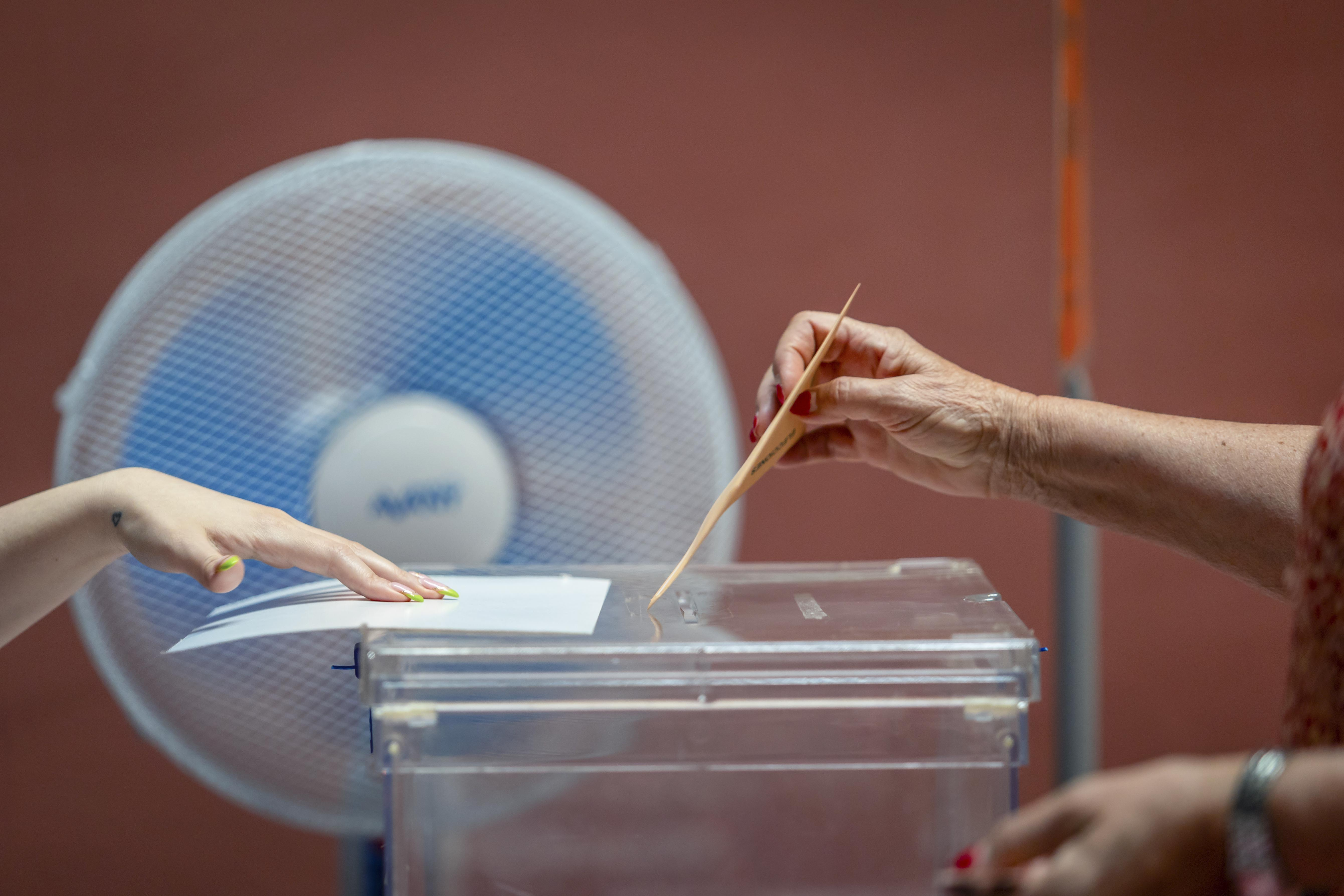 España arrincona a los radicales