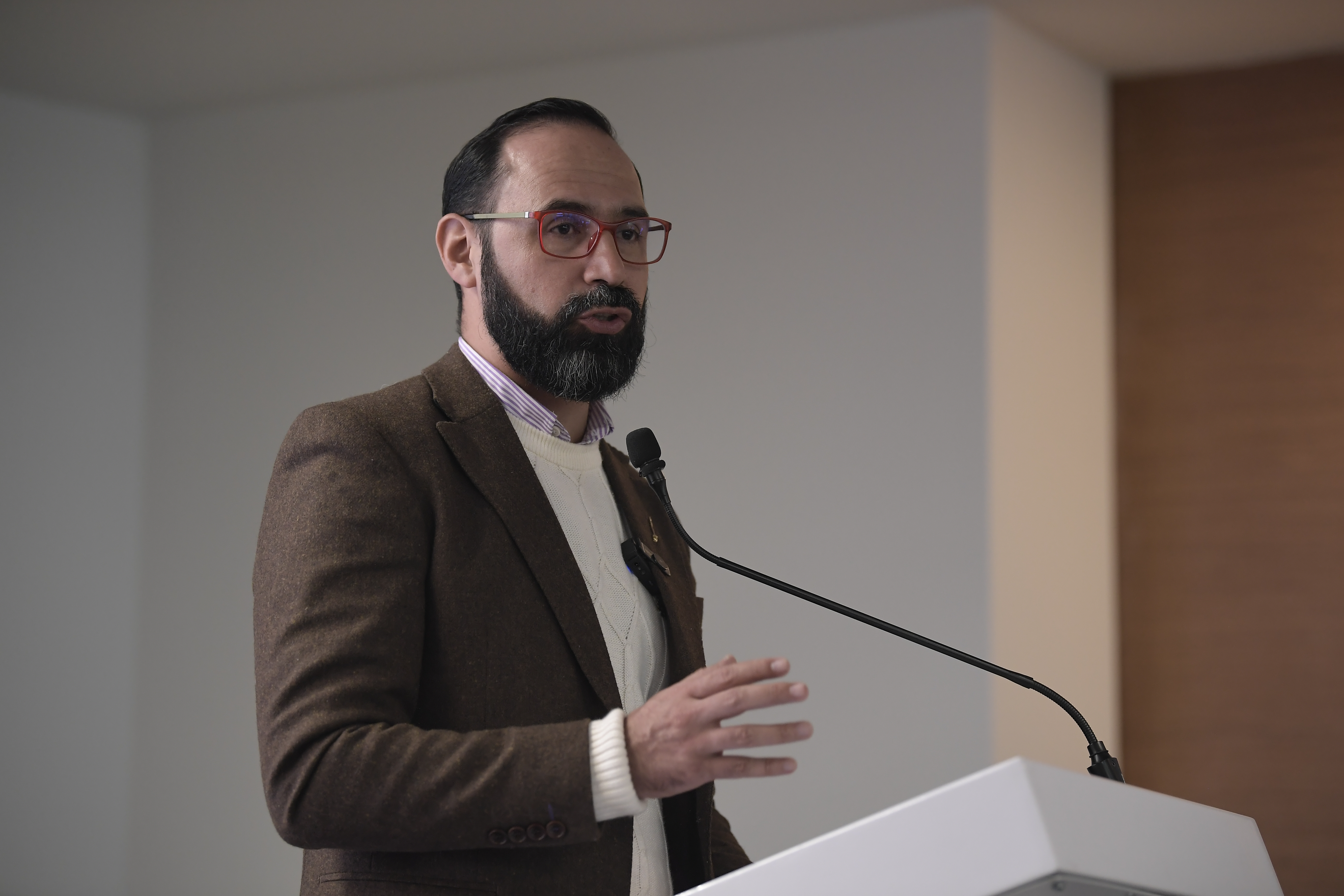 Gobierno responde a gremios energéticos sobre el posible déficit de energía y gas