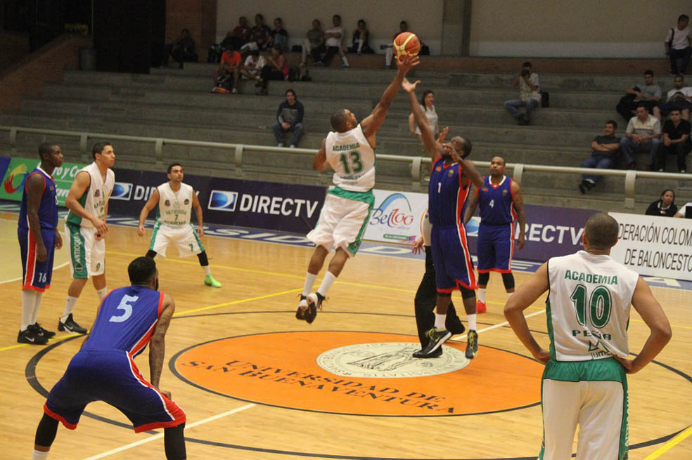 Comienza la Liga de baloncesto profesional colombiano