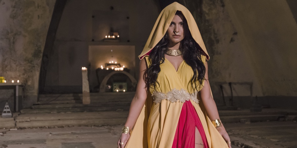 Martina La Peligrosa estrena el video oficial de “Veneno x Amor”