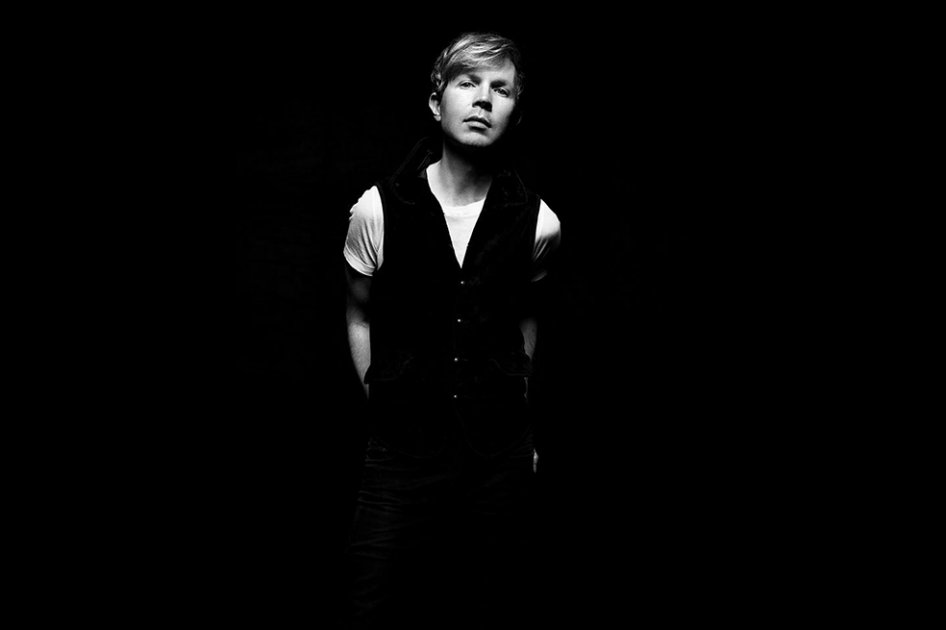 Beck estrena la canción «Dreams»