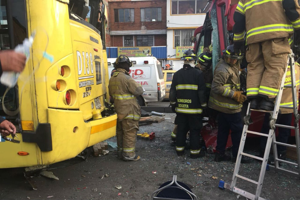 Choque entre dos articulados de Transmilenio en el sur de Bogotá deja 26 heridos