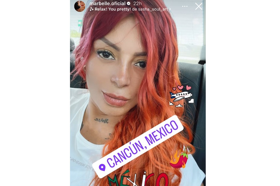 Actualmente, Marbelle luce dos tonos en su cabello: rojizo y fucsia.