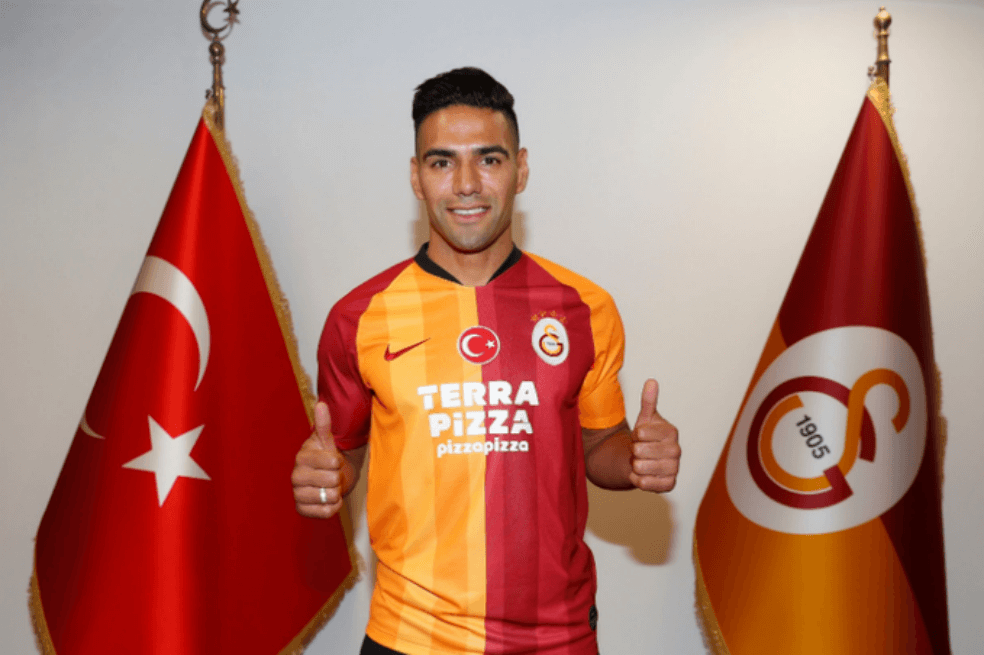 Es oficial: Falcao, nuevo jugador del Galatasaray
