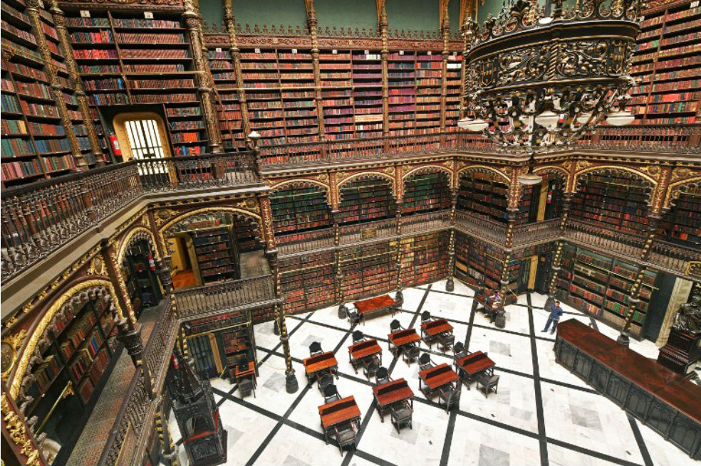 Con una biblioteca estilo Harry Potter, Rio de Janeiro continúa leyendo