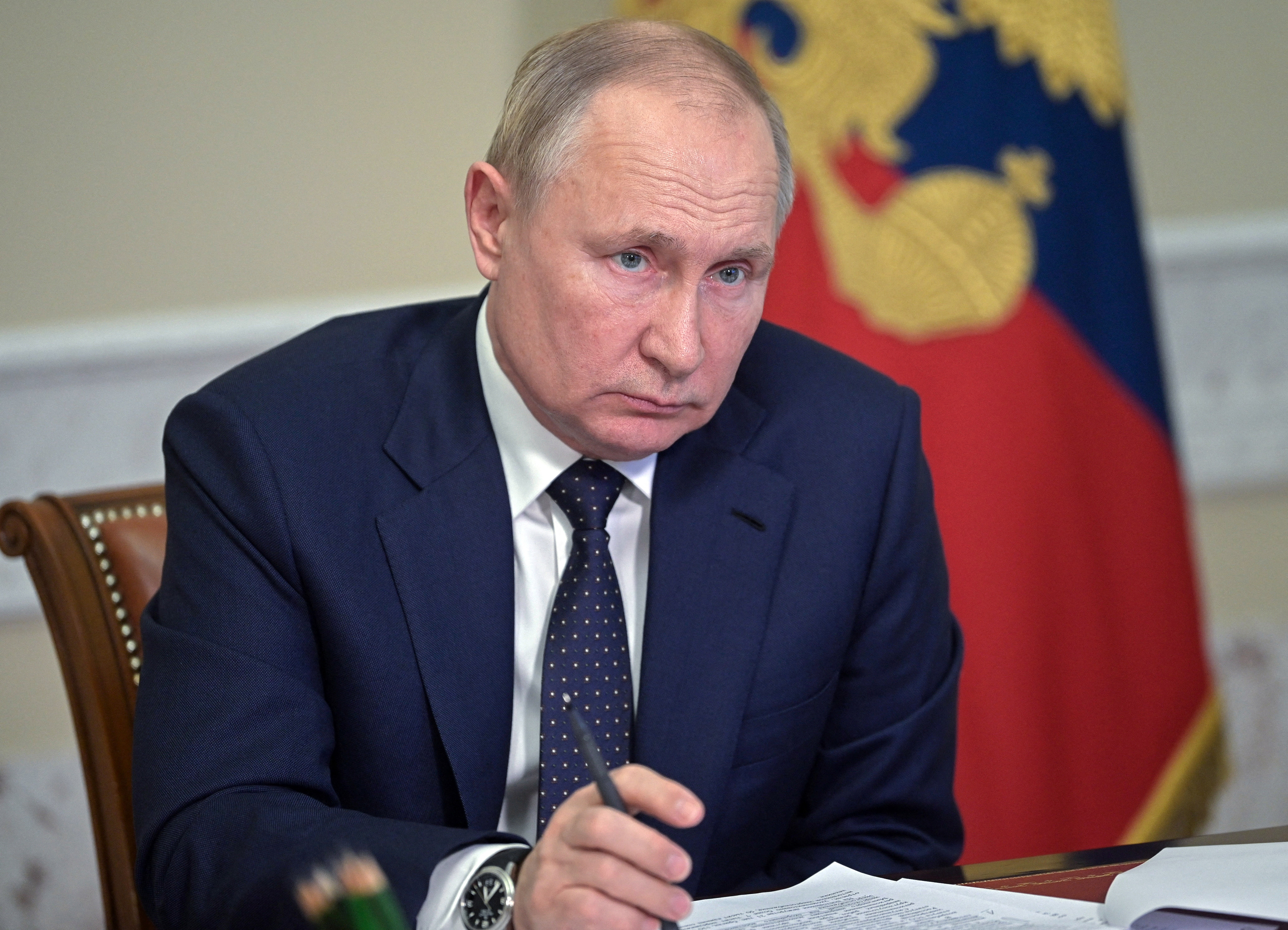 Vladimir Putin mantiene su amenaza belicista