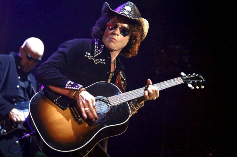 Enrique Bunbury inicia en Santo Domingo su gira ‘Palo Santo’