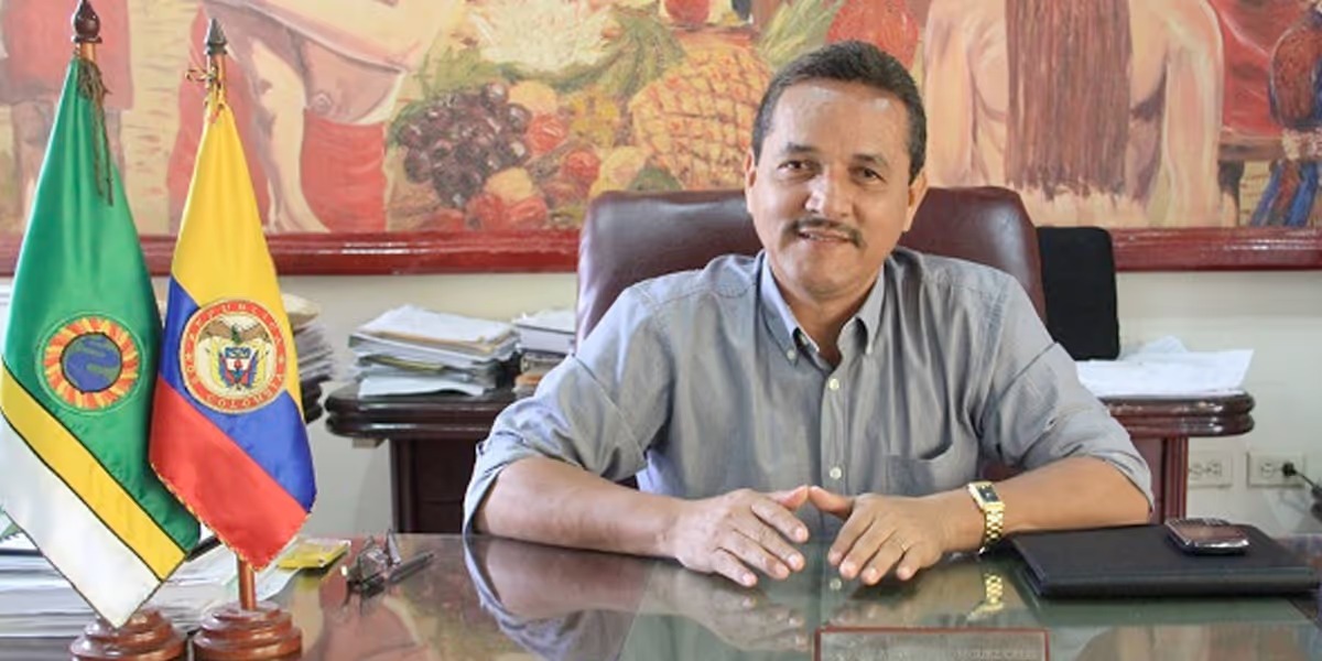 Fiscalía imputa cargos a exgobernador de Amazonas por corrupción en contrato de $17.000