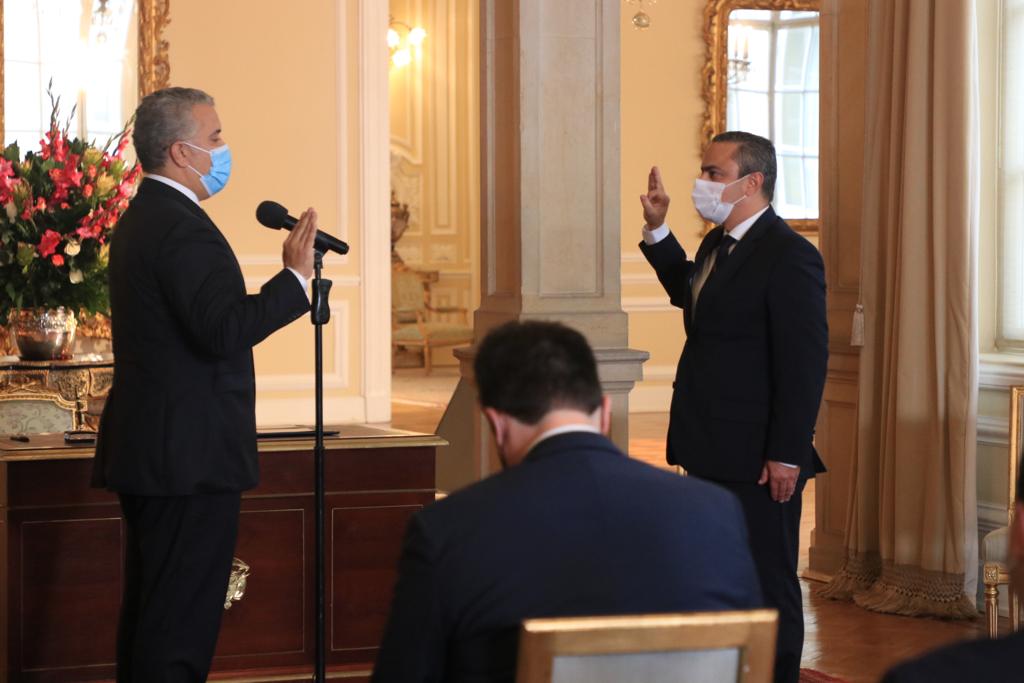 Presidente Duque posesionó a Juan Camilo Restrepo como nuevo comisionado para la Paz