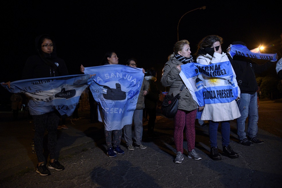 «El submarino sufrió una implosión», Armada argentina