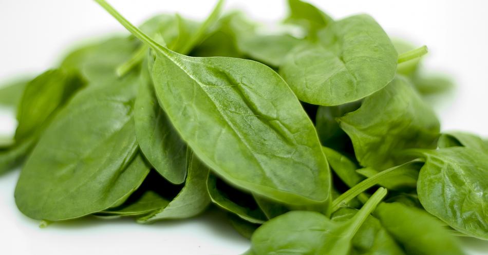 ¿Por qué es bueno comer espinaca?