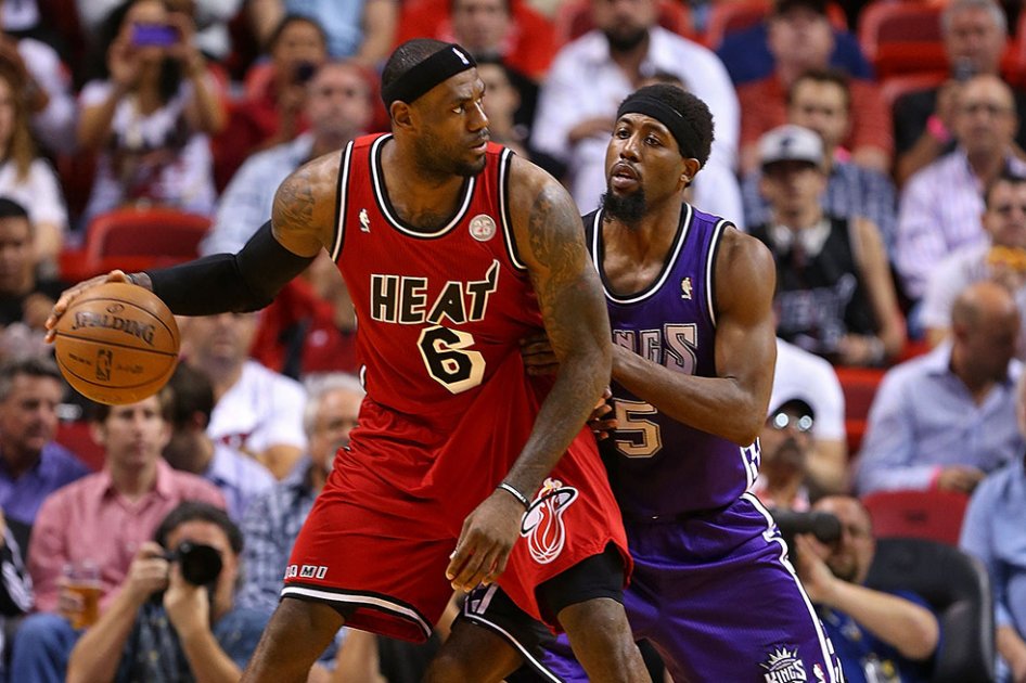 LeBron y Wade se combinan para 79 puntos en la victoria de los Heat