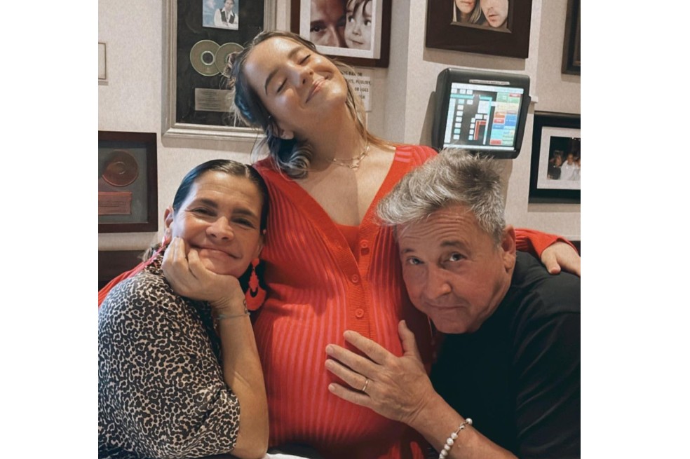 Foto: Ricardo Montaner se reunió con Evaluna e Índigo y compartió emotiva imagen