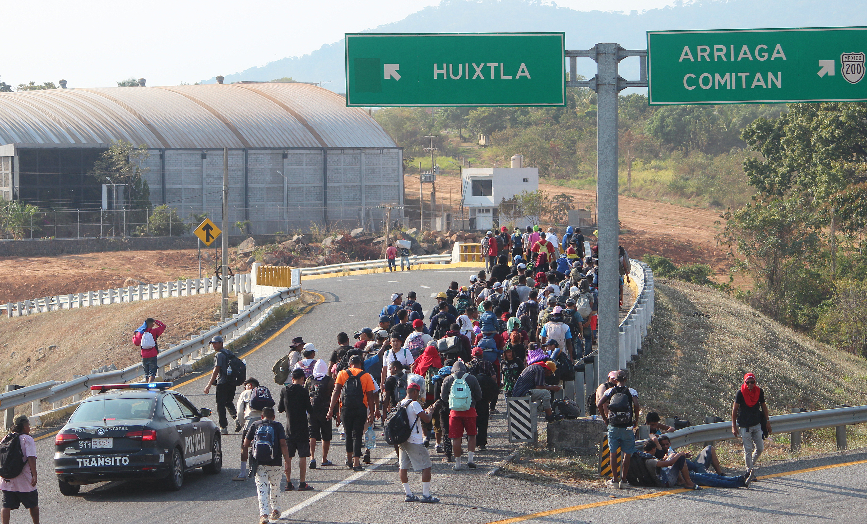 Más de 400 migrantes fueron encontrados entre Bahamas y México