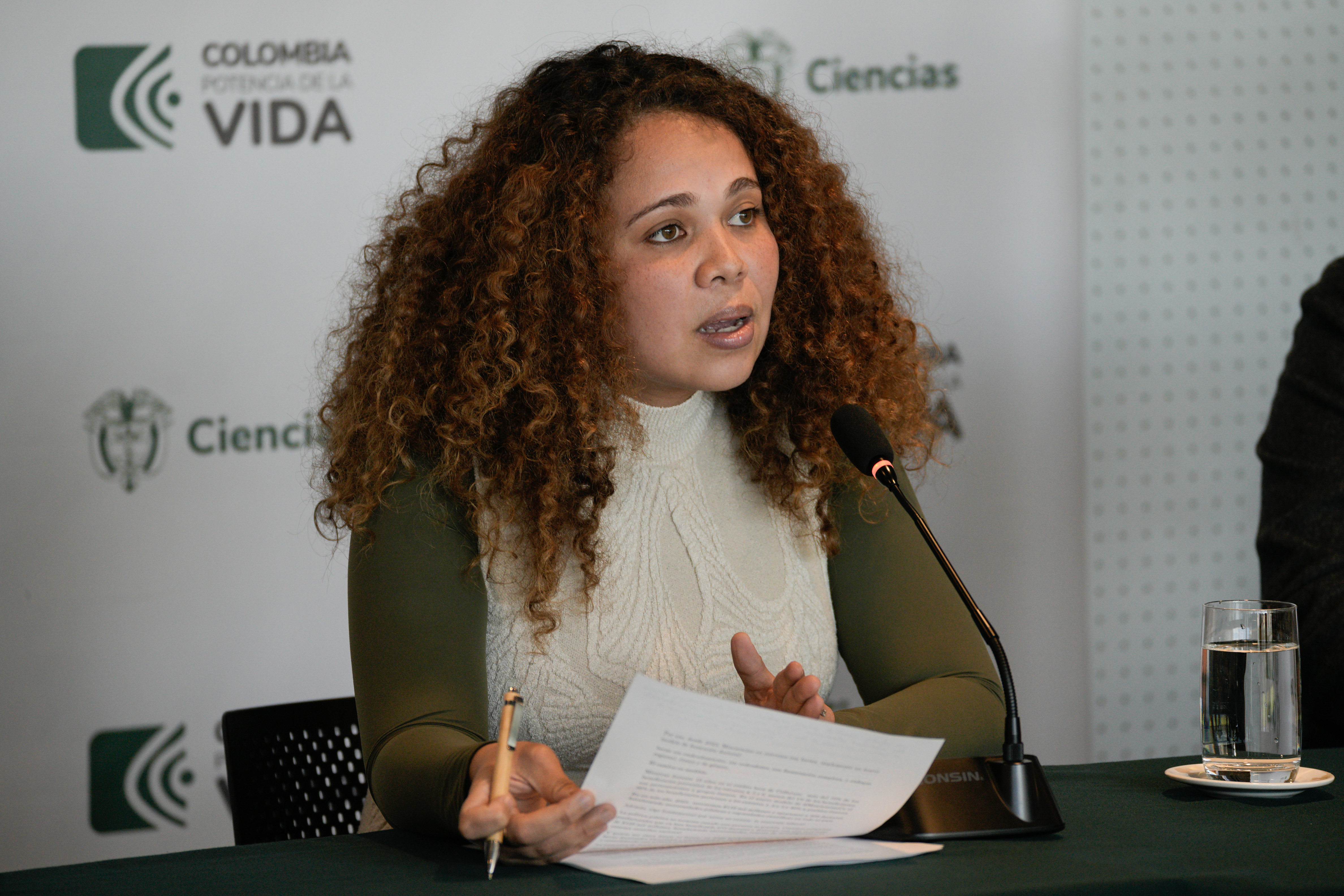 Minciencias dice que sí pidió más dinero para 2027 e indaga fallas en trámite presupuestal