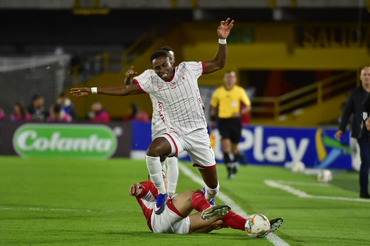 Independiente Santa Fe y América de Cali en el partido de vuelta por los cuartos de final de la Liga Betplay 2026-I en el estadio Nemesio Camacho El Campín de Bogotá.