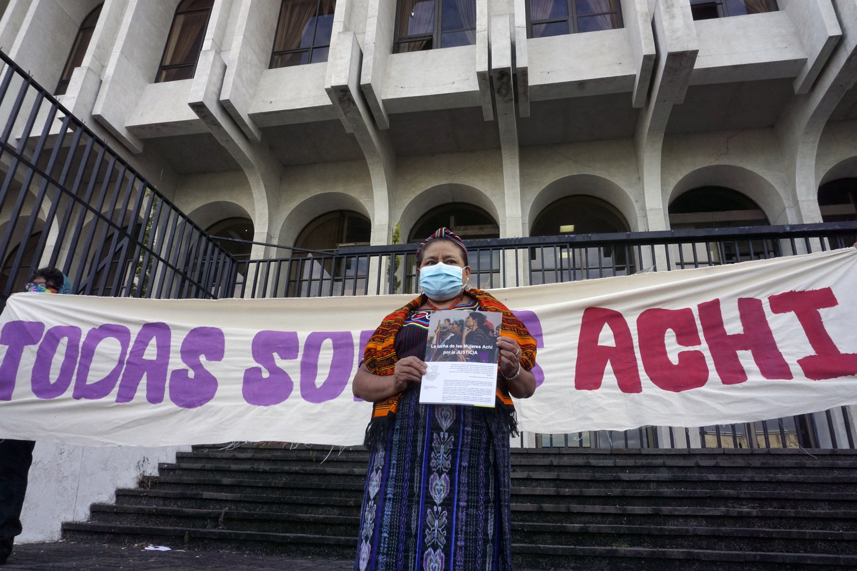 Comenzó el juicio contra exparamilitares por abuso sexual a indígenas en Guatemala