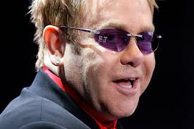 Elton John y George Clooney, unidos contra el sultanato de Brunéi