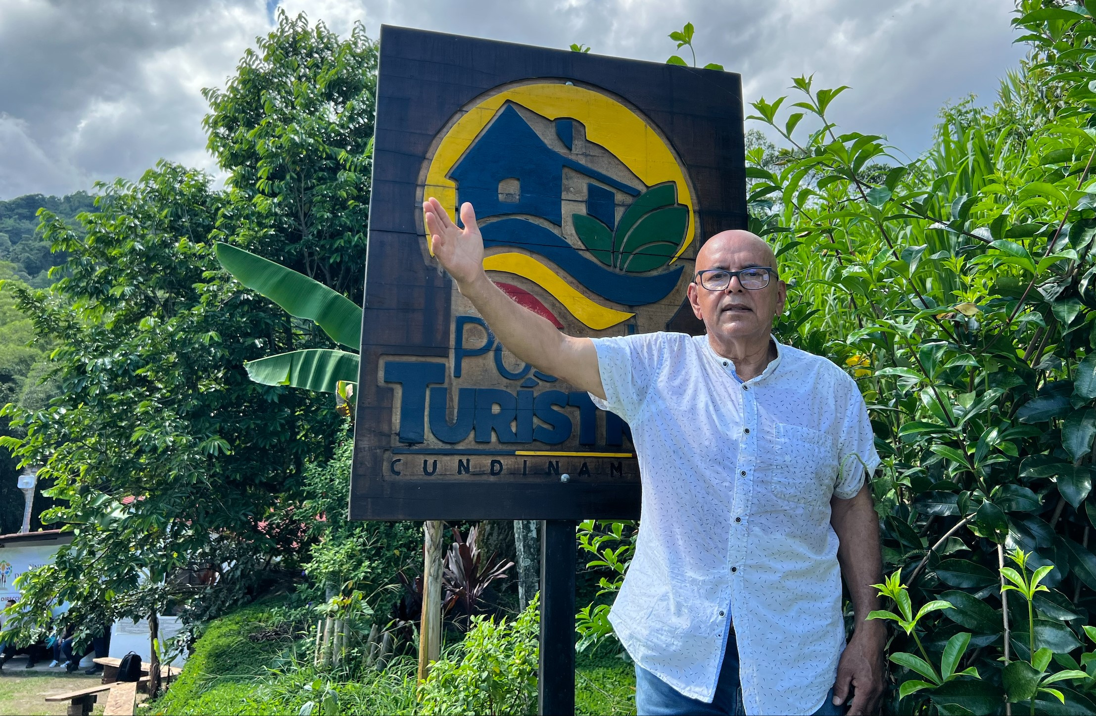De desplazado por las FARC a gerente de glamping: la historia de Héctor Sáenz