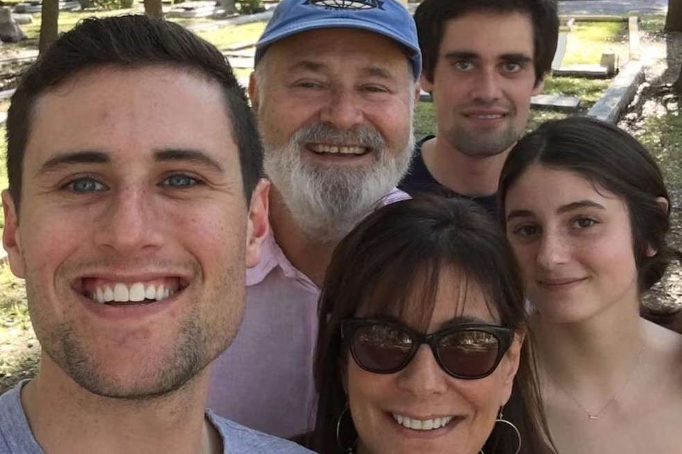 Nick Reiner, hijo de Rob Reiner, fue acusado formalmente de asesinar a sus padres
