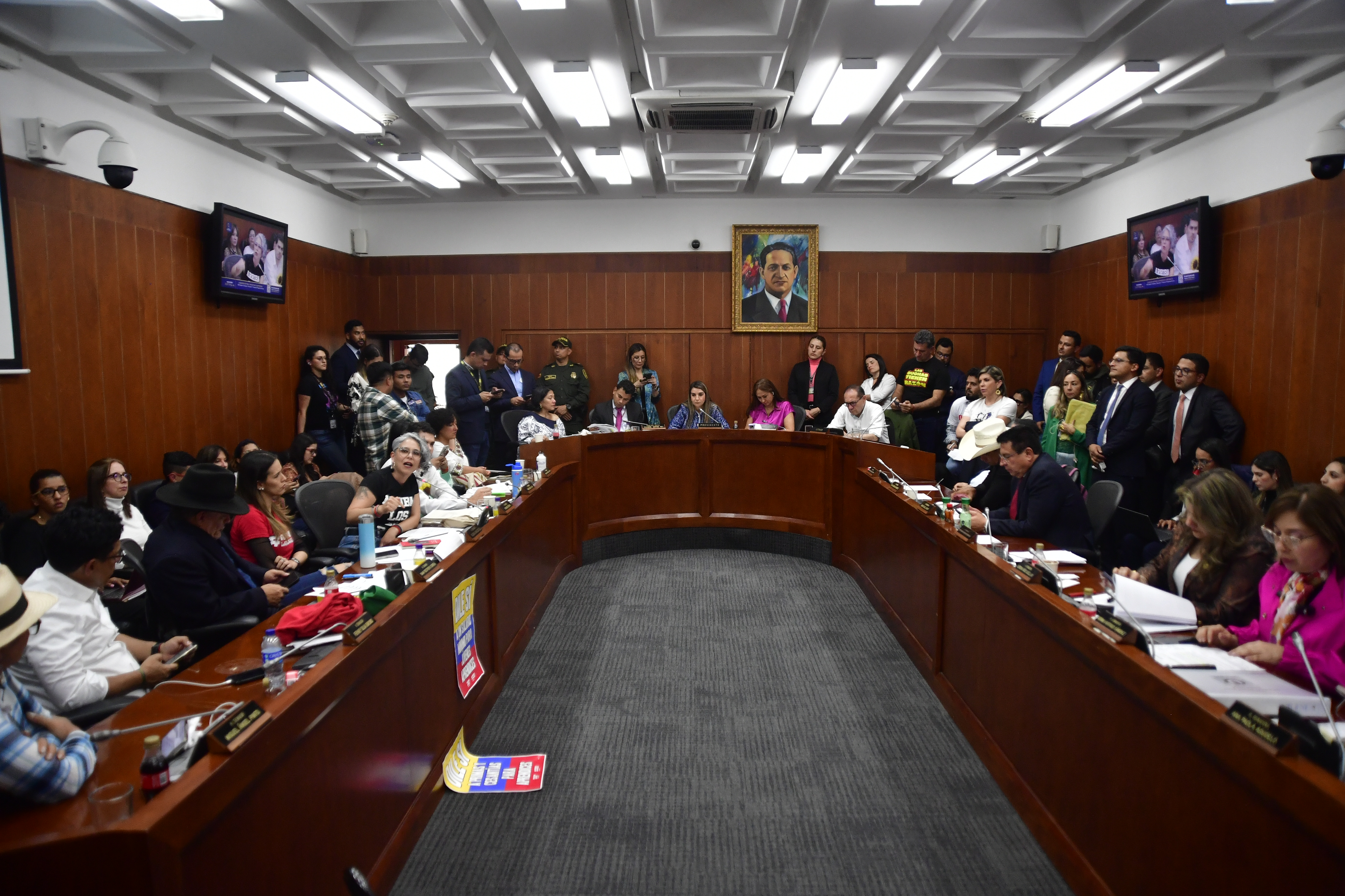 Estos serán los miembros de la subcomisión del Senado que estudiará la reforma a la salud