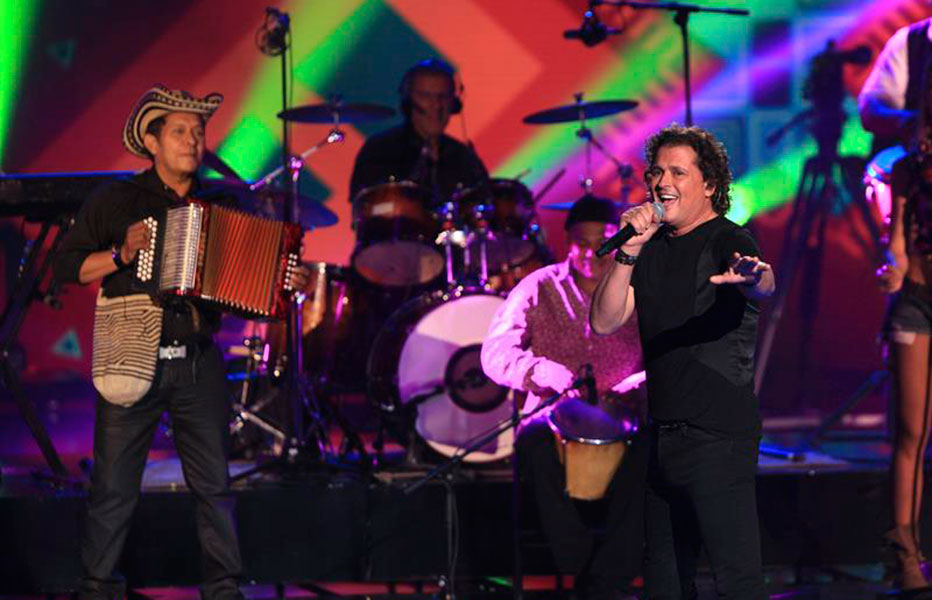 Carlos Vives se robó el show en los Premios Platino