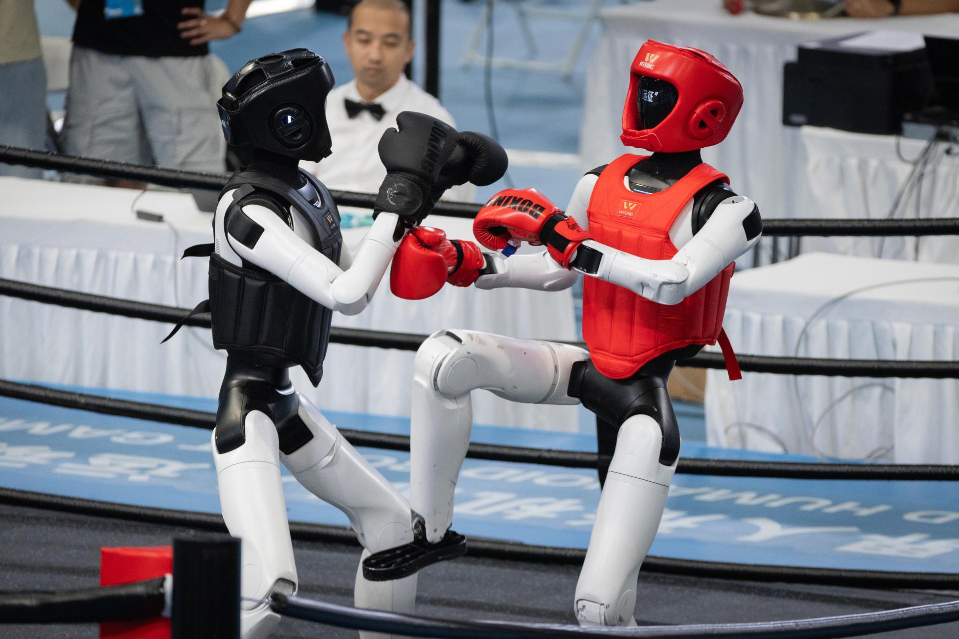 El robot que rompió el récord de Usain Bolt, así son los Juegos Mundiales de Robots