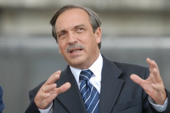¿Quién se queda con Luis Alfredo Ramos?