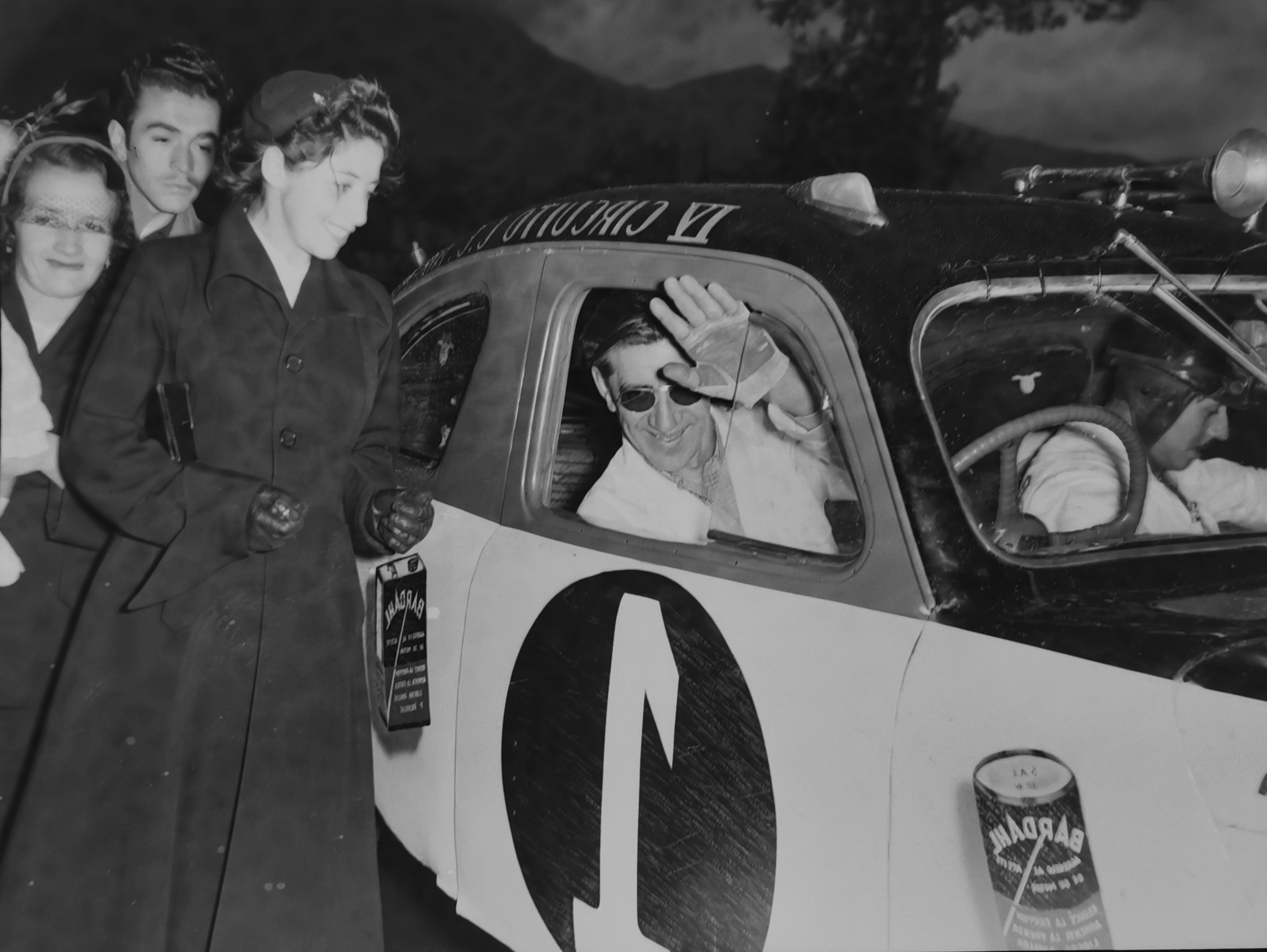 El 'Ganso' Garzón antes de la salida del IV Circuito Central Colombiano, en agosto de 1954.