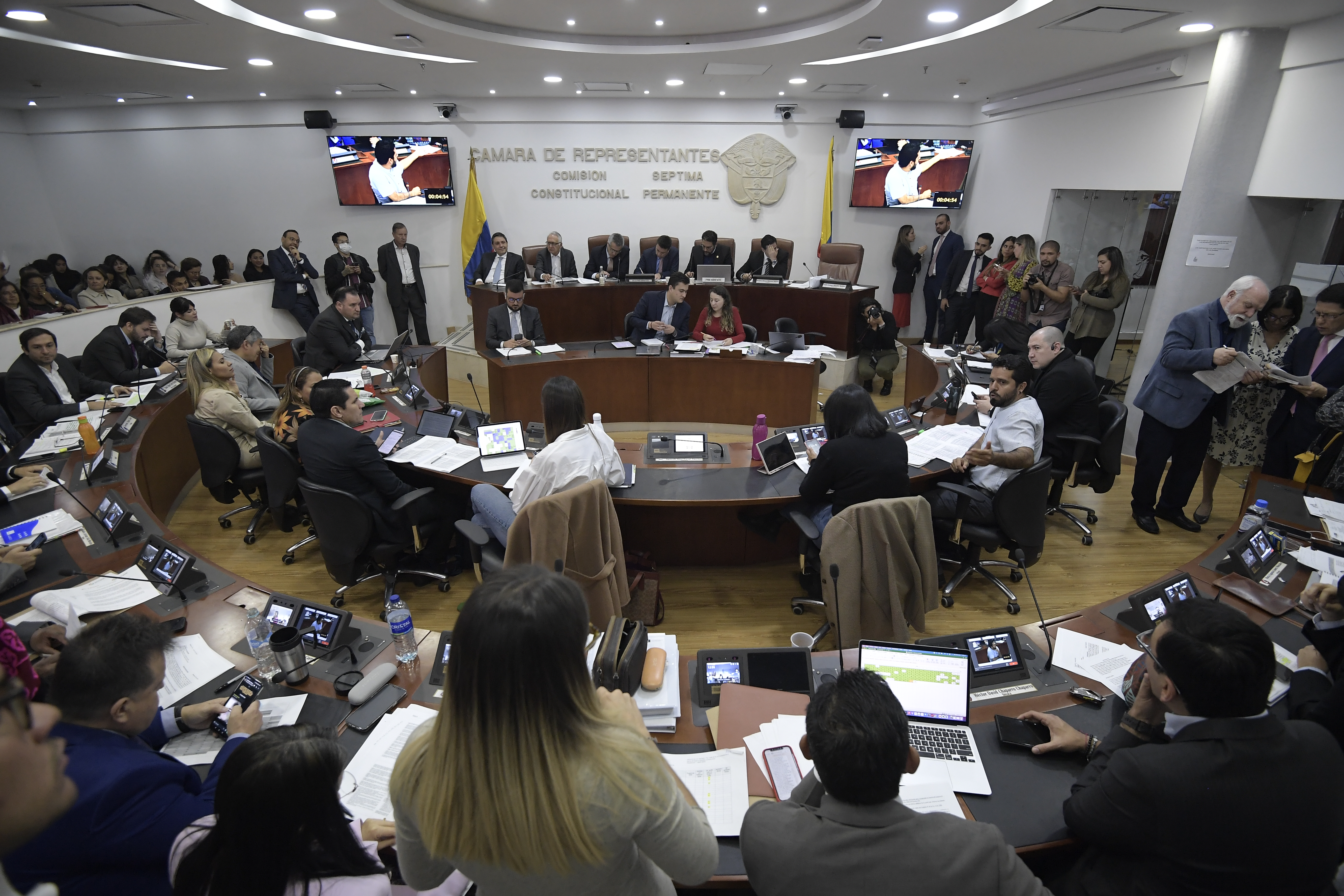 Este lunes festivo, nuevo intento para discutir reforma a la salud en plenaria de Cámara