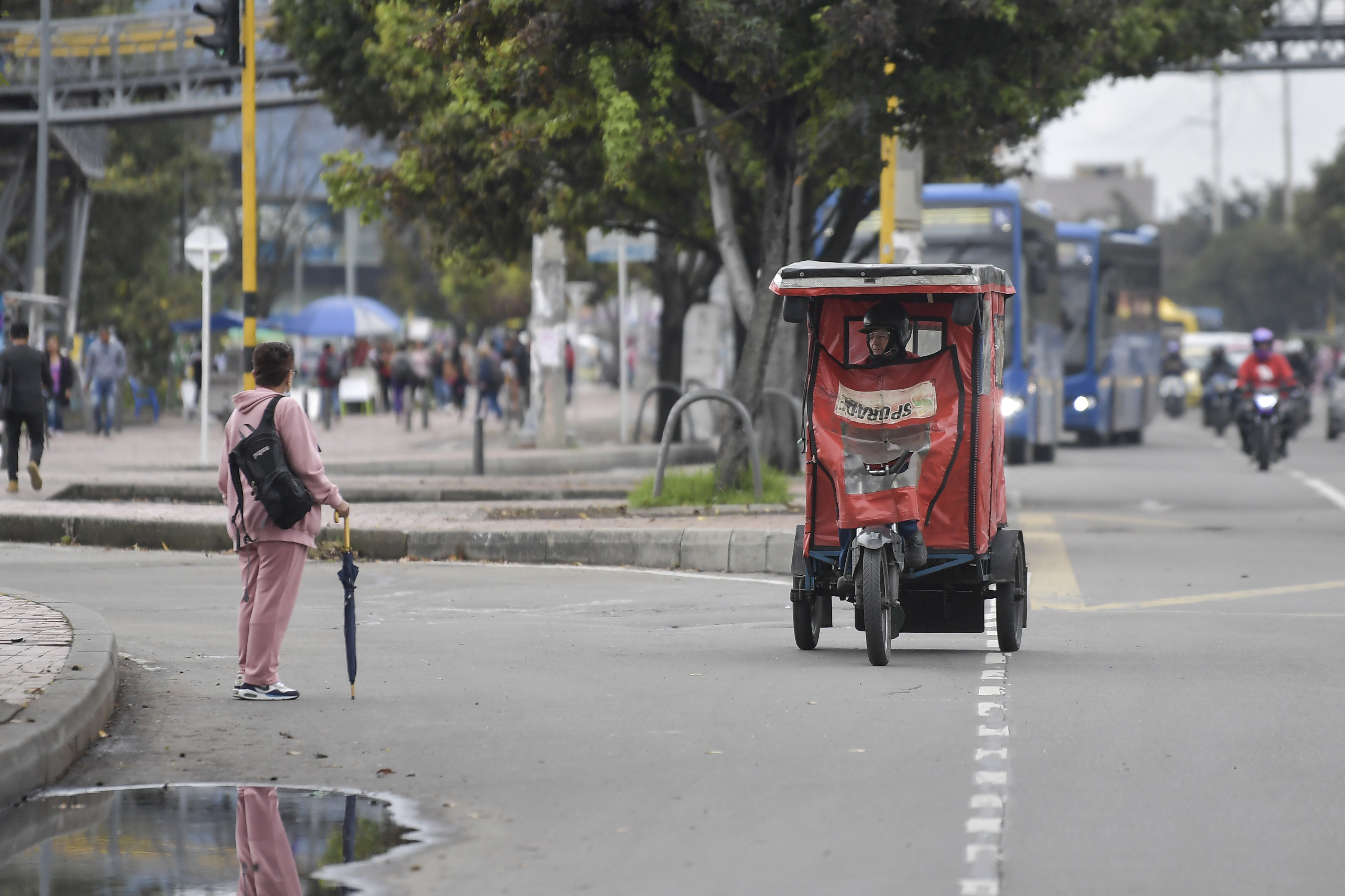 Bicitaxistas en Bogotá