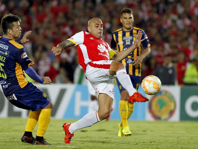 Santa Fe enfrentó a Sportivo Luqueño en la semifinal de la Copa Sudamericana 2015, la cual terminó ganando. / Archivo