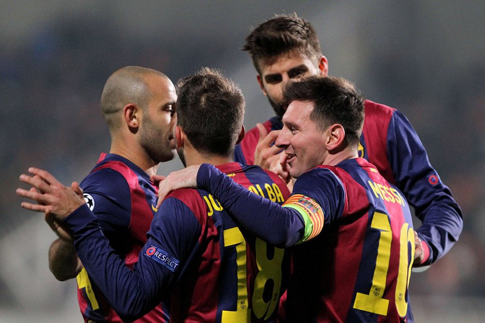 Barcelona golea con otro récord de Messi