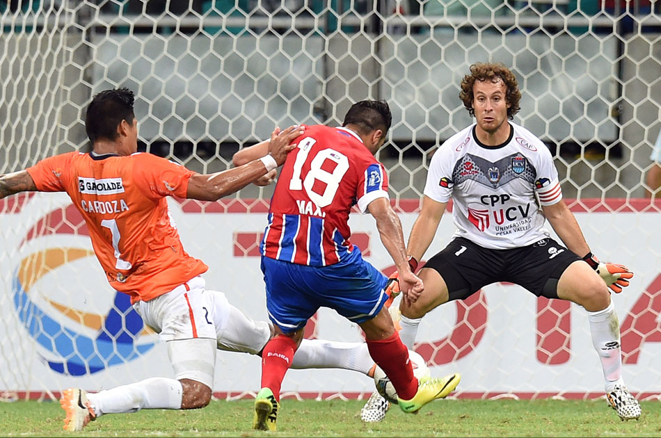 Bahía derrotó 2-0 a César Vallejo en partido de ida por la Sudamericana