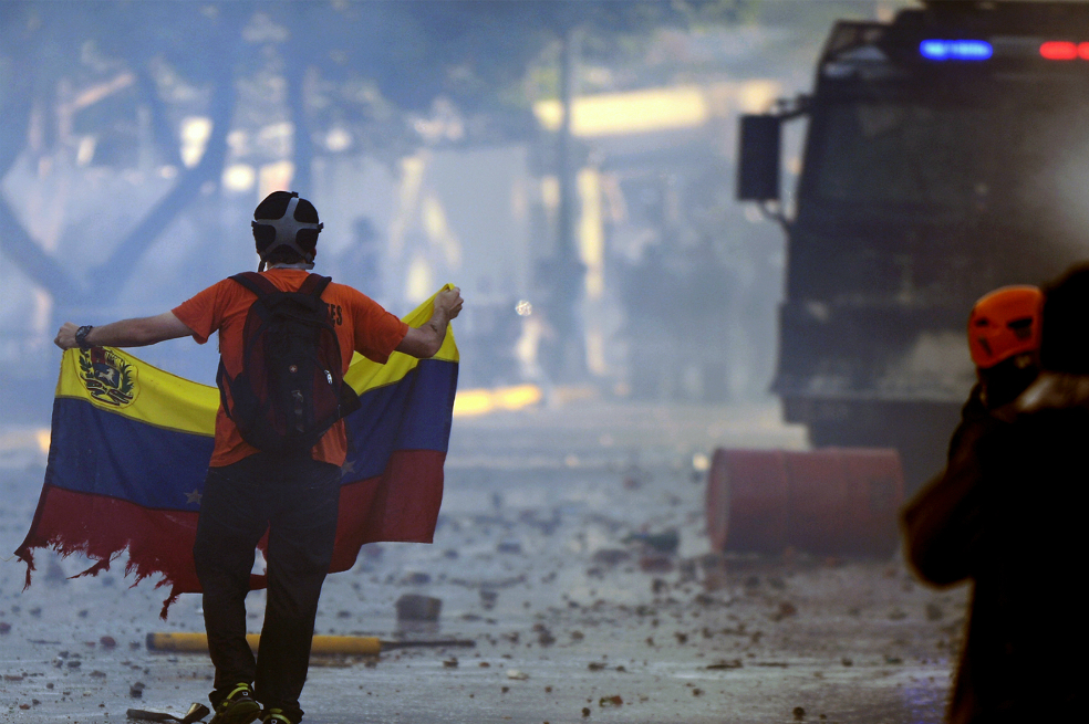 Los factores que están deteriorando la democracia en el mundo