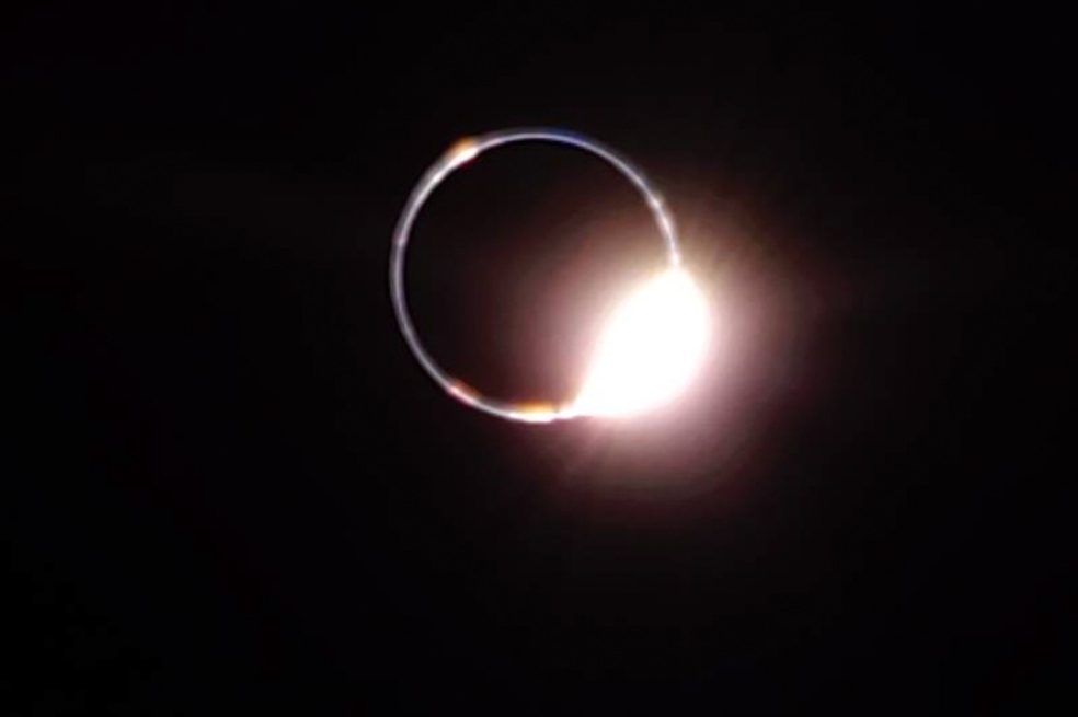 Así se vio el eclipse lunar desde la superficie de la Luna