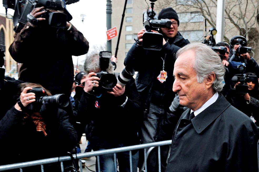 Murió en prisión Bernie Madoff, condenado por la estafa piramidal más grande de la historia