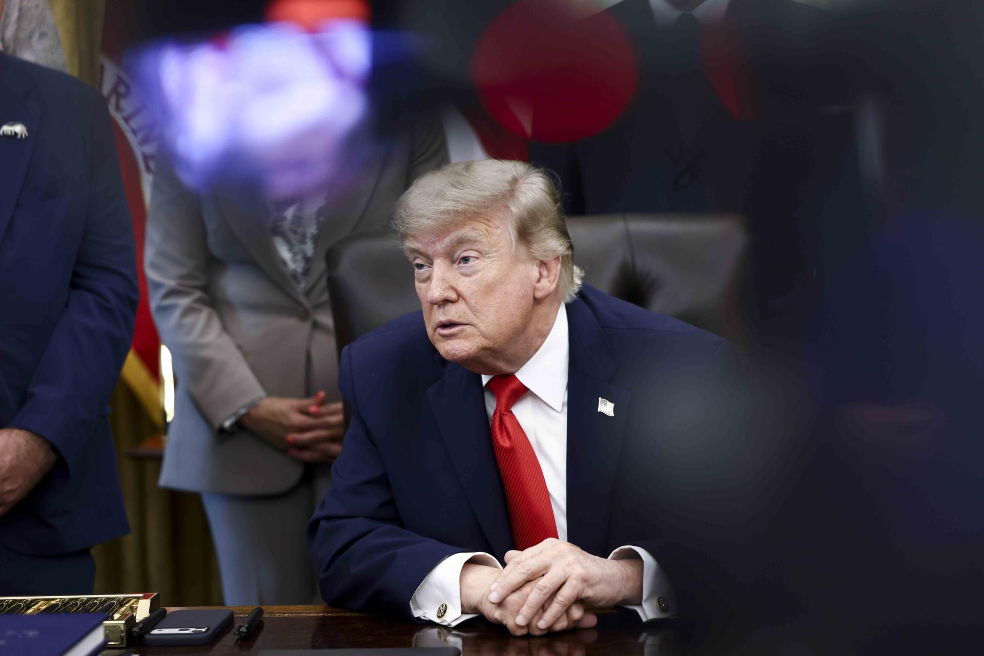 Trump dice que el acuerdo con Irán se firmará el domingo y que Ormuz quedará abierto