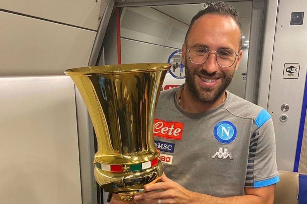 Ospina triunfó en Inglaterra e Italia.