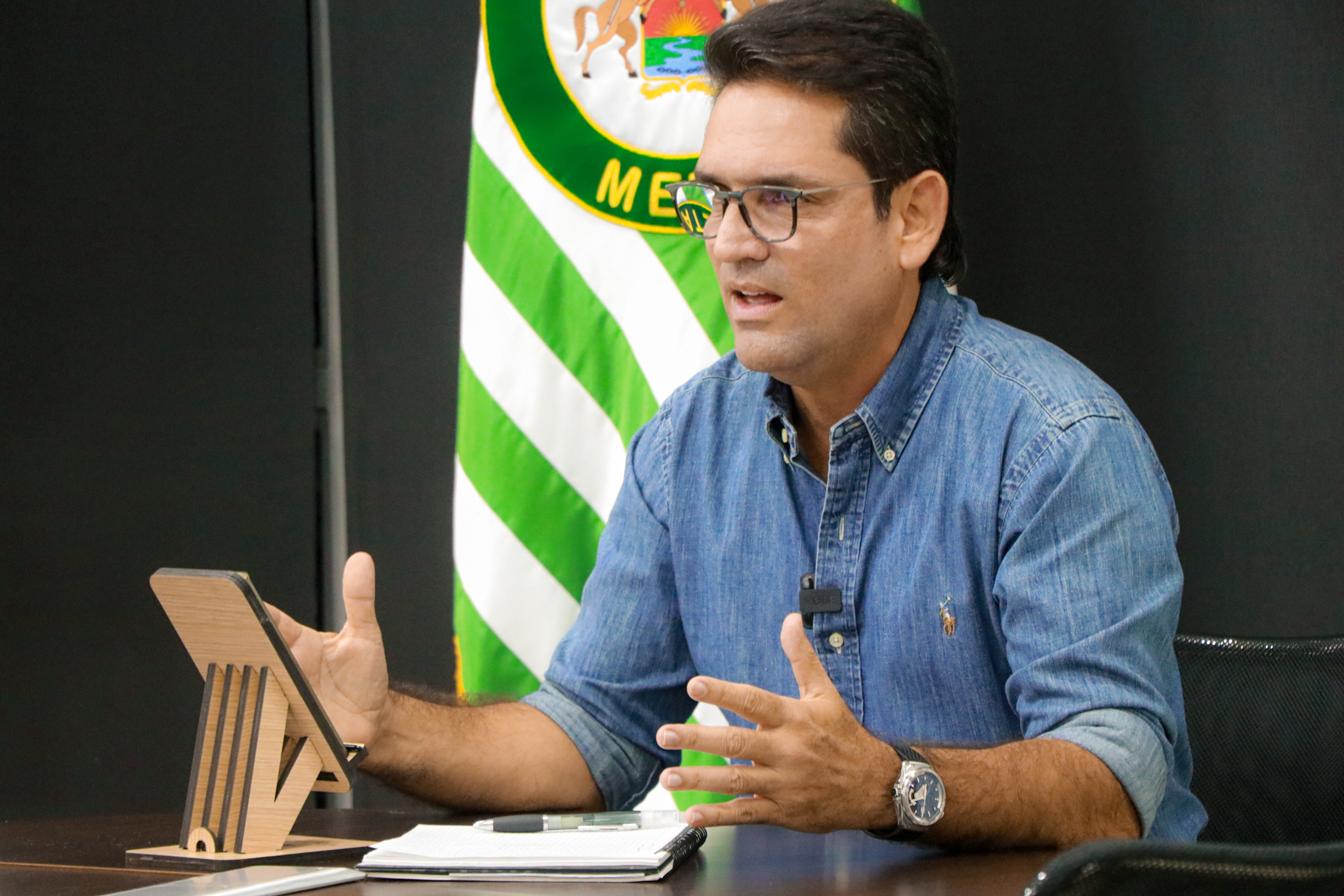 Hospitalizan a gobernador del Meta por COVID-19