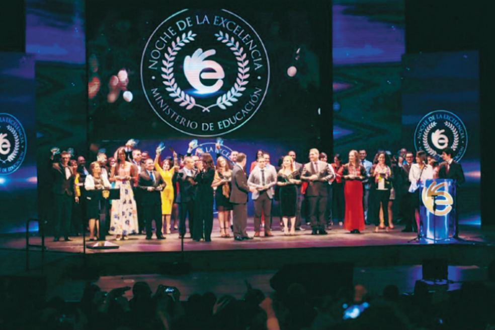 Esta semana el Ministerio de Educación premió 51 profesores por su labor educativa. / Cortesía