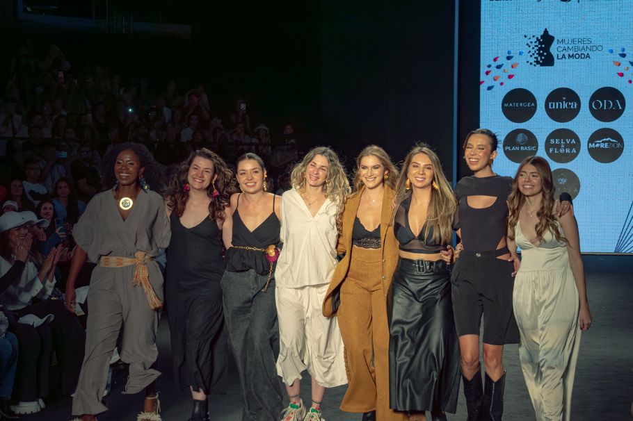 Mujeres cambiando la moda, programa del Banco de Bogotá, debutó en Colombiamoda