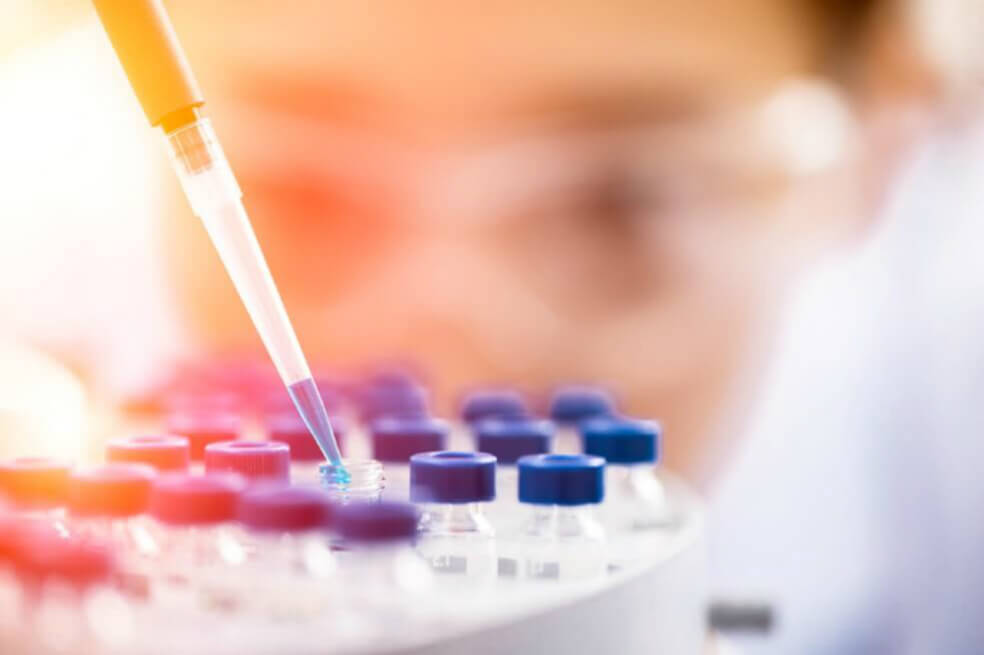 Siete científicas colombianas serán premiadas por el programa «Para las Mujeres en la Ciencia»